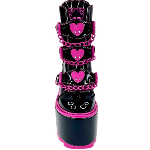 Monster High Draculaura Dune Lo Boots - Picture 4 of 8